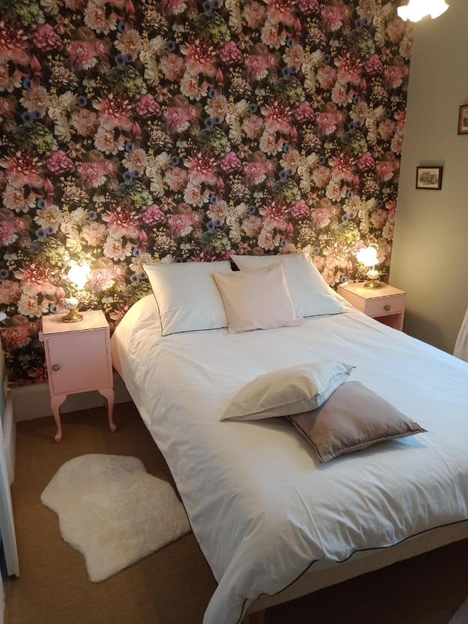 Le Paris Londres Bed & Breakfast Mesnieres-en-Bray ห้อง รูปภาพ